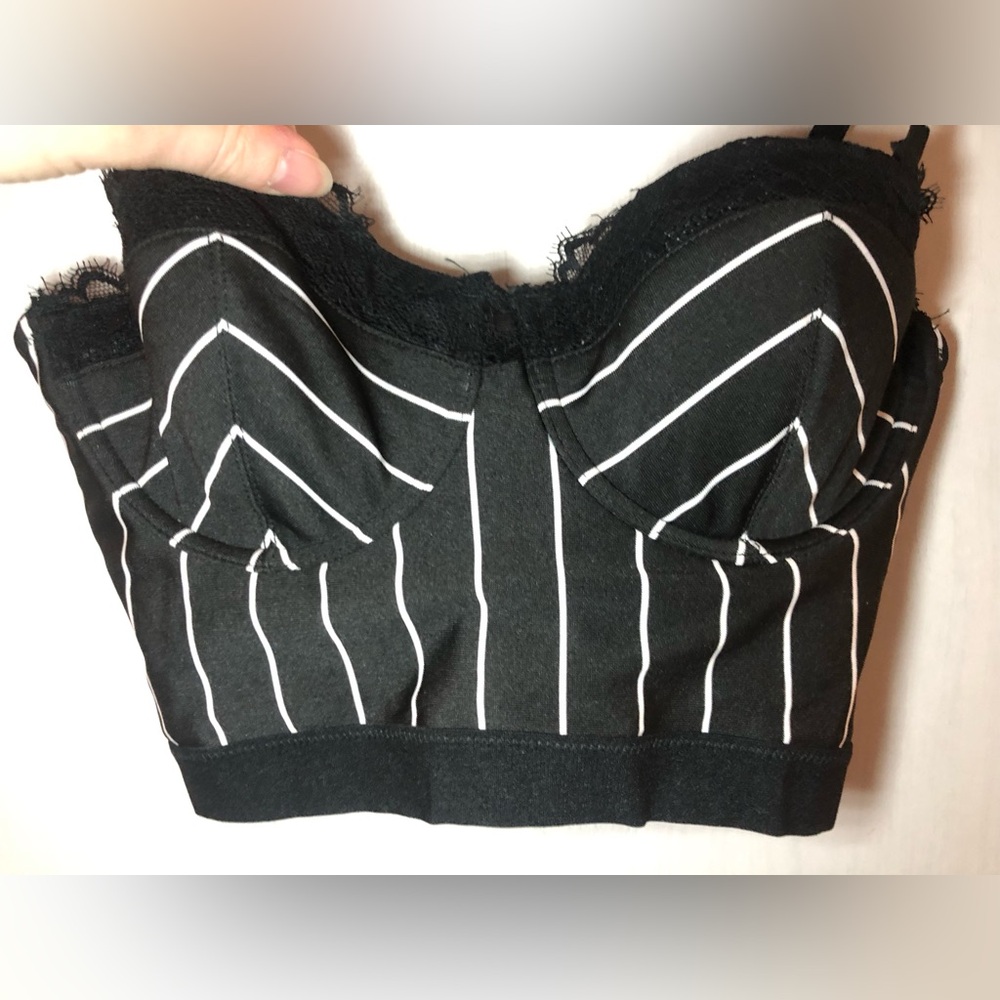 BNWT Dynamite Bustier Black and White Striped Crop Top - XS - Picture 9 of 10